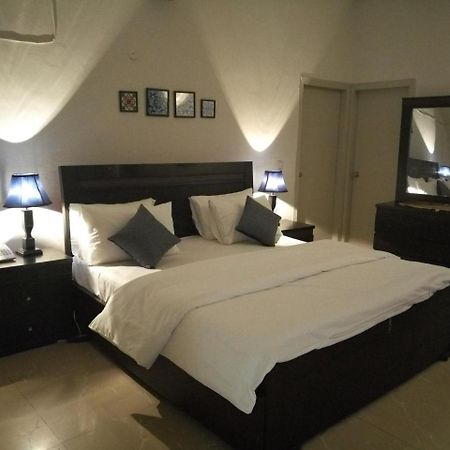 Pyramid International Guest House Islamabad Extérieur photo