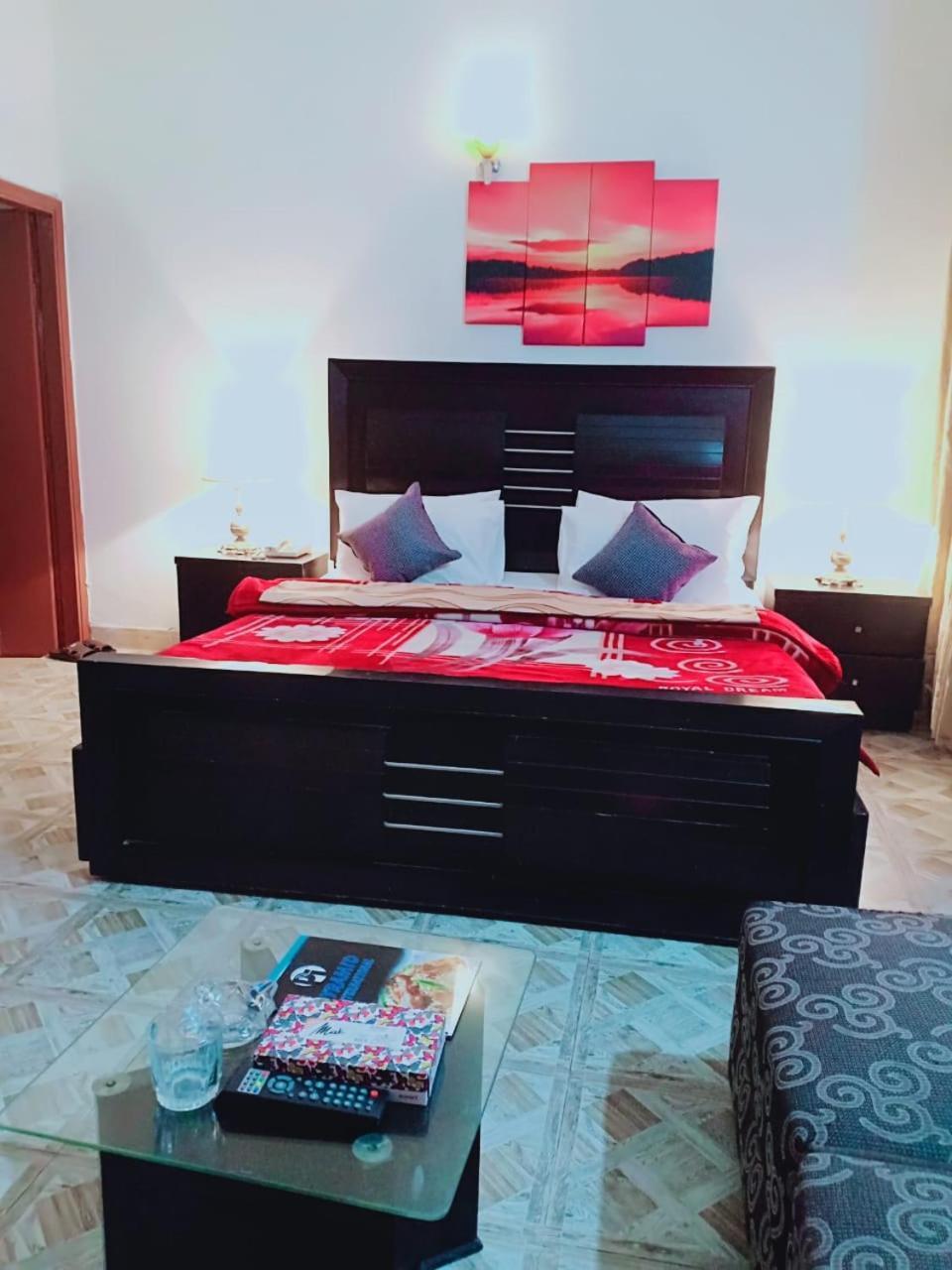 Pyramid International Guest House Islamabad Extérieur photo