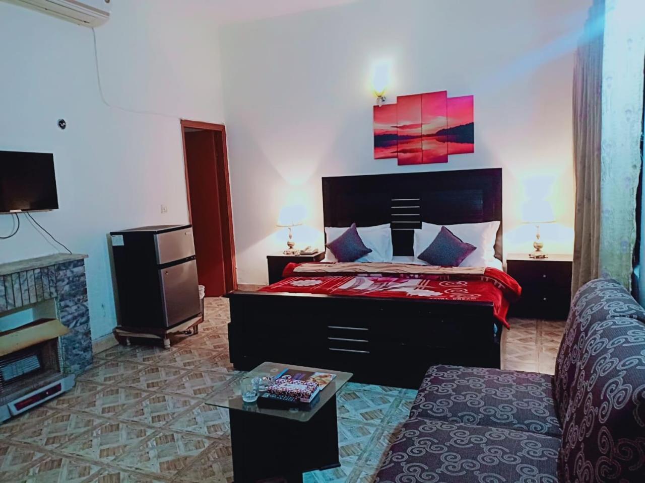 Pyramid International Guest House Islamabad Extérieur photo